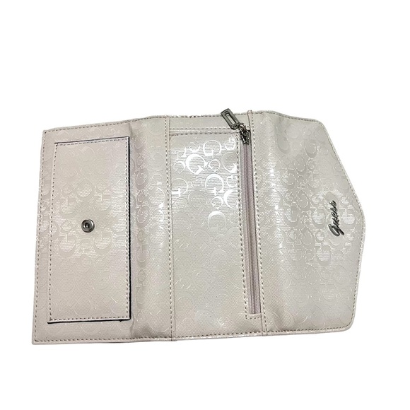 Baby pink Guess wallet - Picture 4 of 6